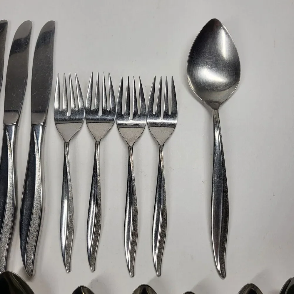 Oneida Textura 25pc Stainless Flatware Lot MCM Vintage